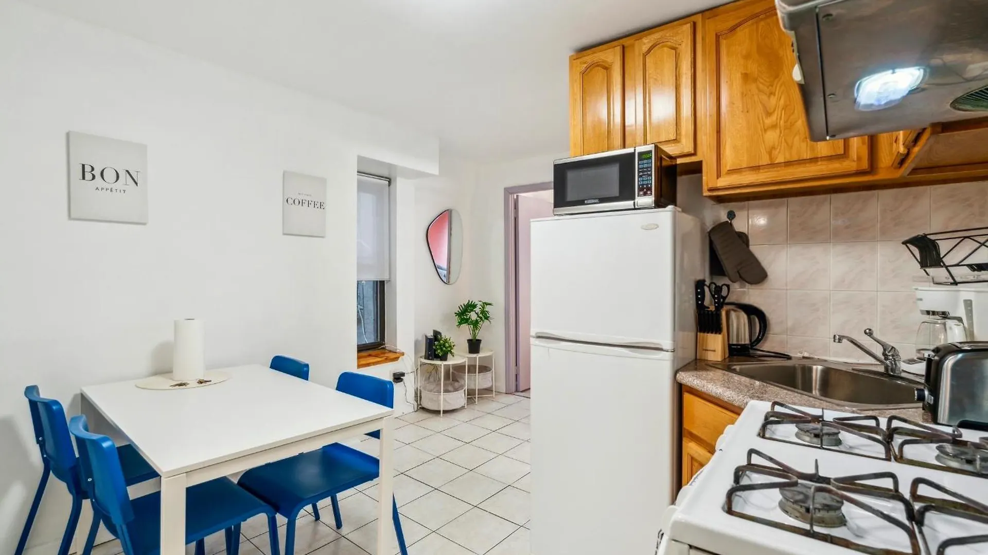 4 Bedroom Home In Lower Manhattan New York 0*,  United States